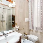 Residenza Calle Larga San Marco *