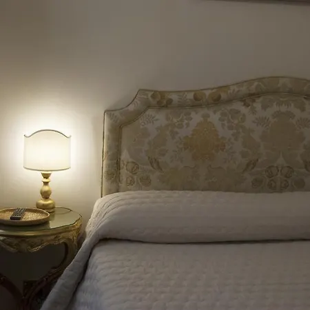 شقة Residenza Calle Larga San Marco *
